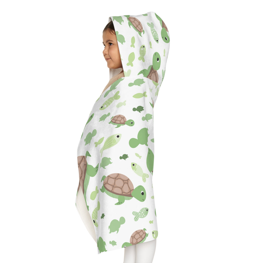 Kids green sea turtles and fish hooded towel white soft absorbent blanket with playful turtle and fish pattern for bath and beach