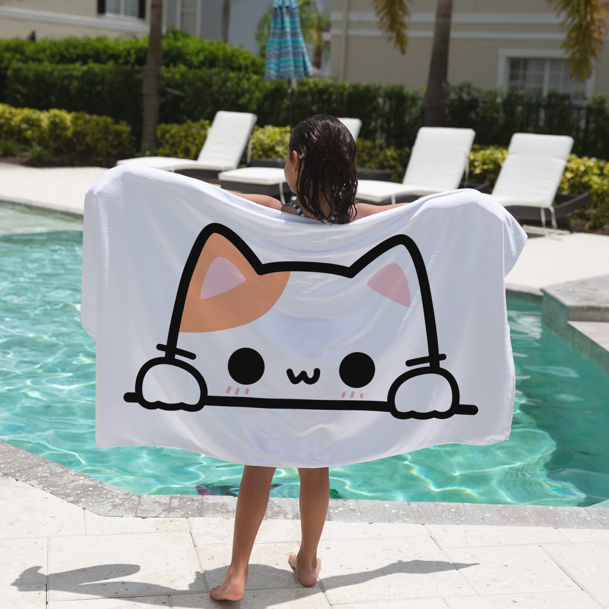 Girls Peeking Cat Towel