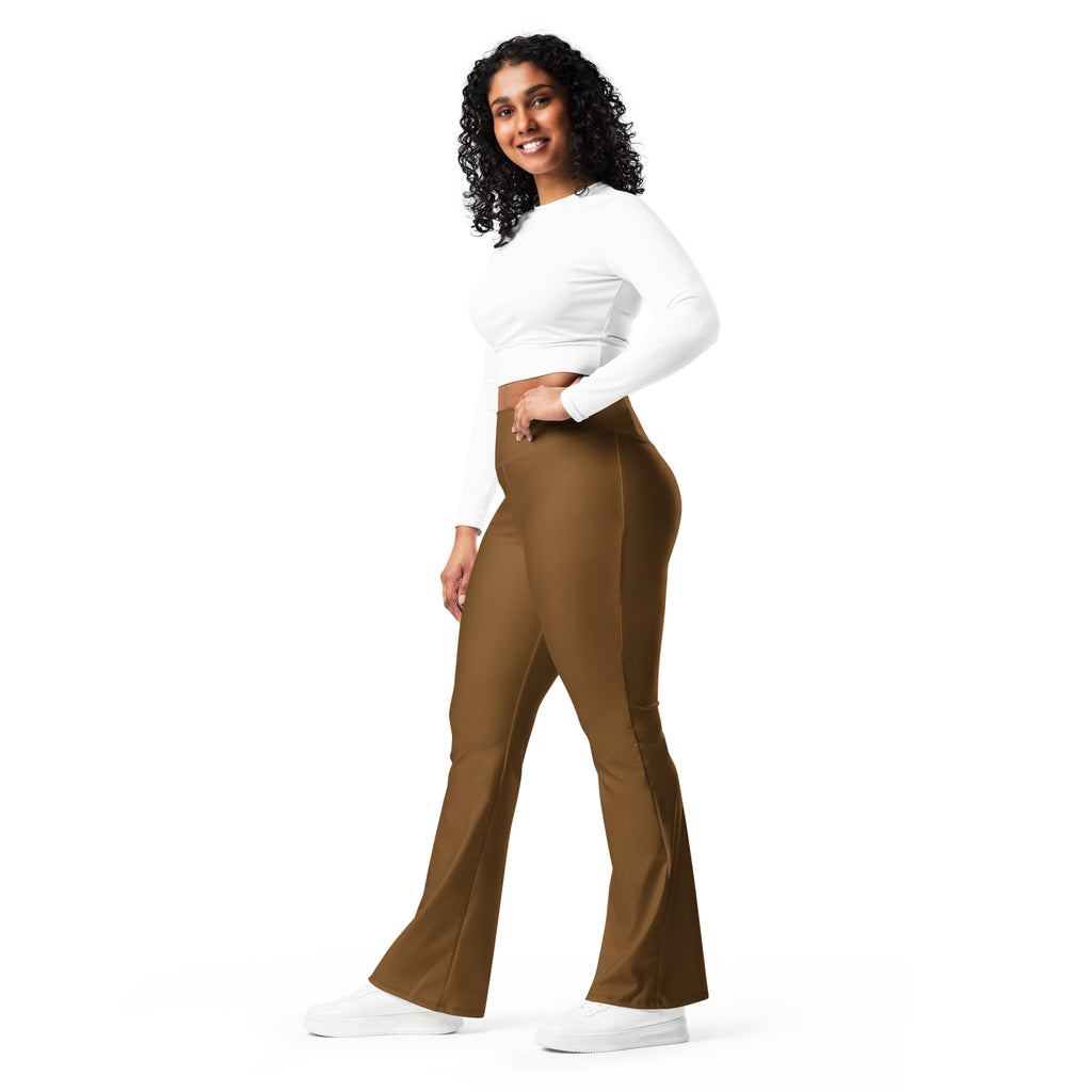 Women’s brown high waist flare legging pants made of smooth stretchy fabric with a flared fit