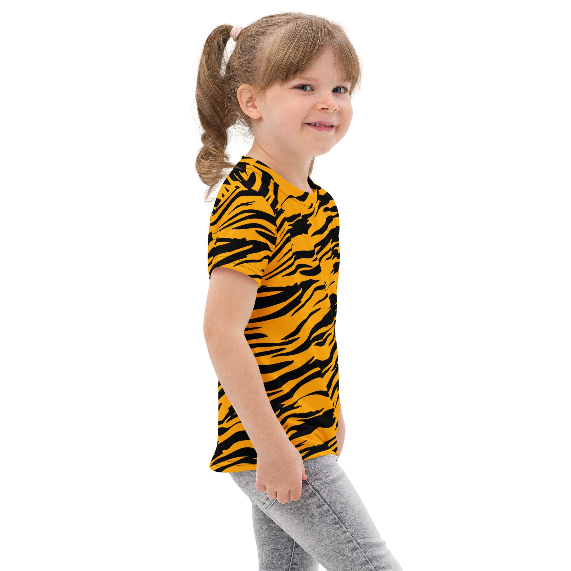 Kids tiger stripes cotton t-shirt with yellow and black tiger stripe pattern for casual wear