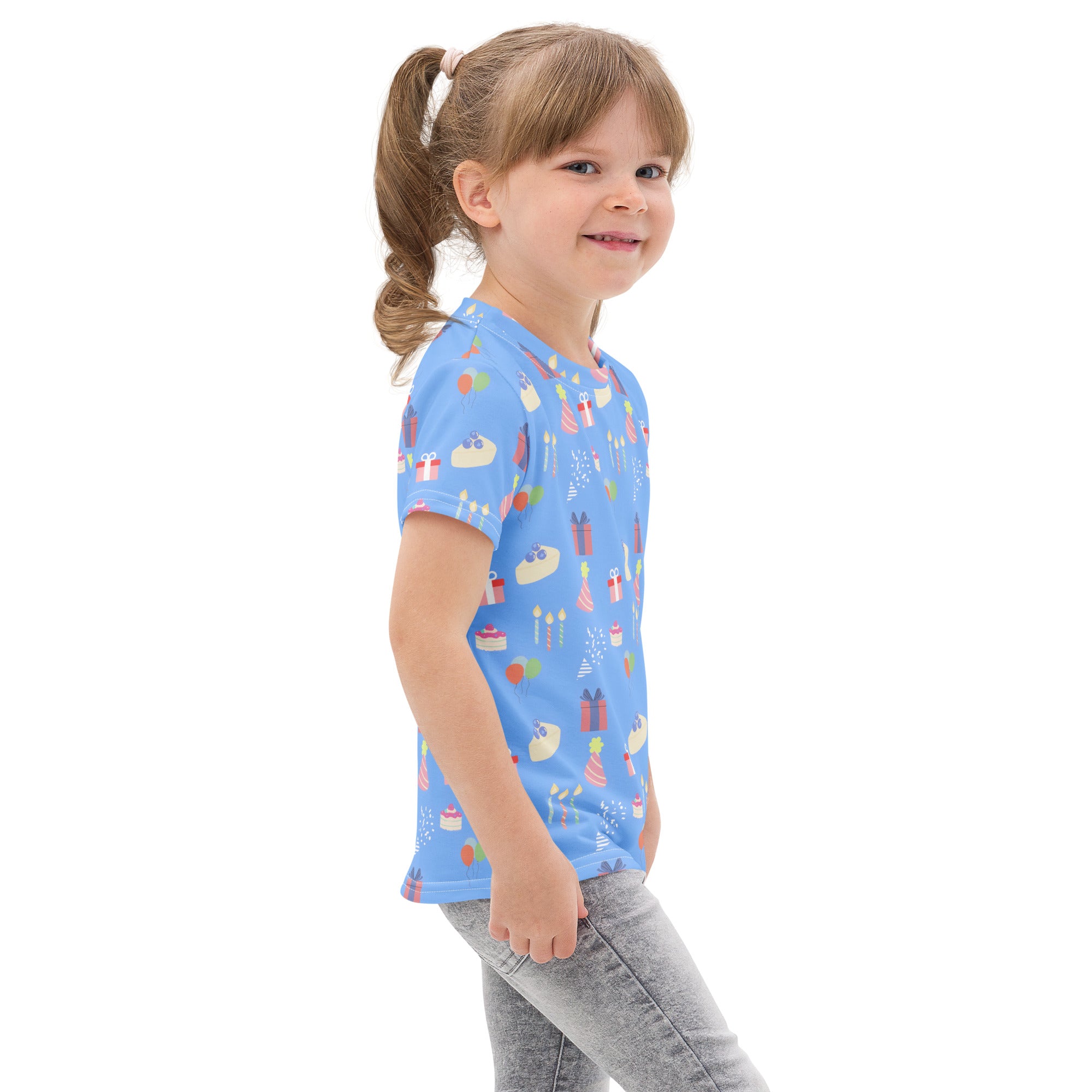 Kids blue birthday party cotton t-shirt with short sleeves and playful cake candle and gift pattern