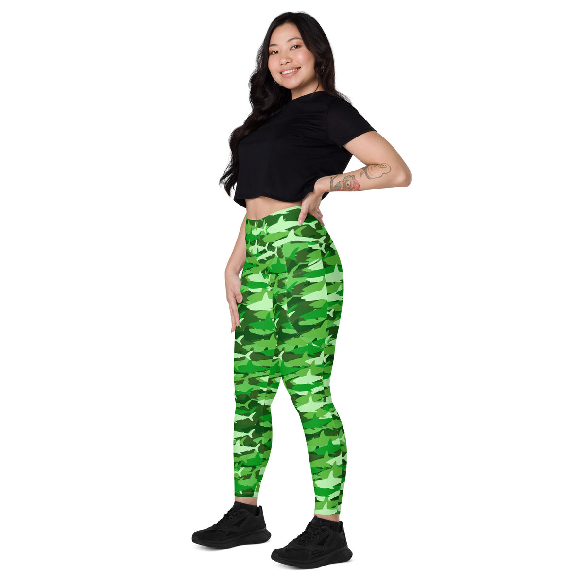 Women’s Green Shark Camouflage Yoga Leggings With Pockets – High-Waisted, Soft Compression Active Pants