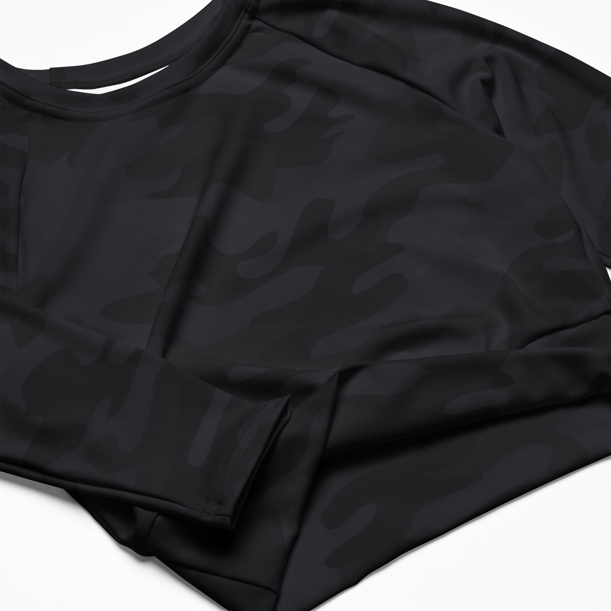 Women's Black Camouflage Long Sleeve Performance Crop Top
