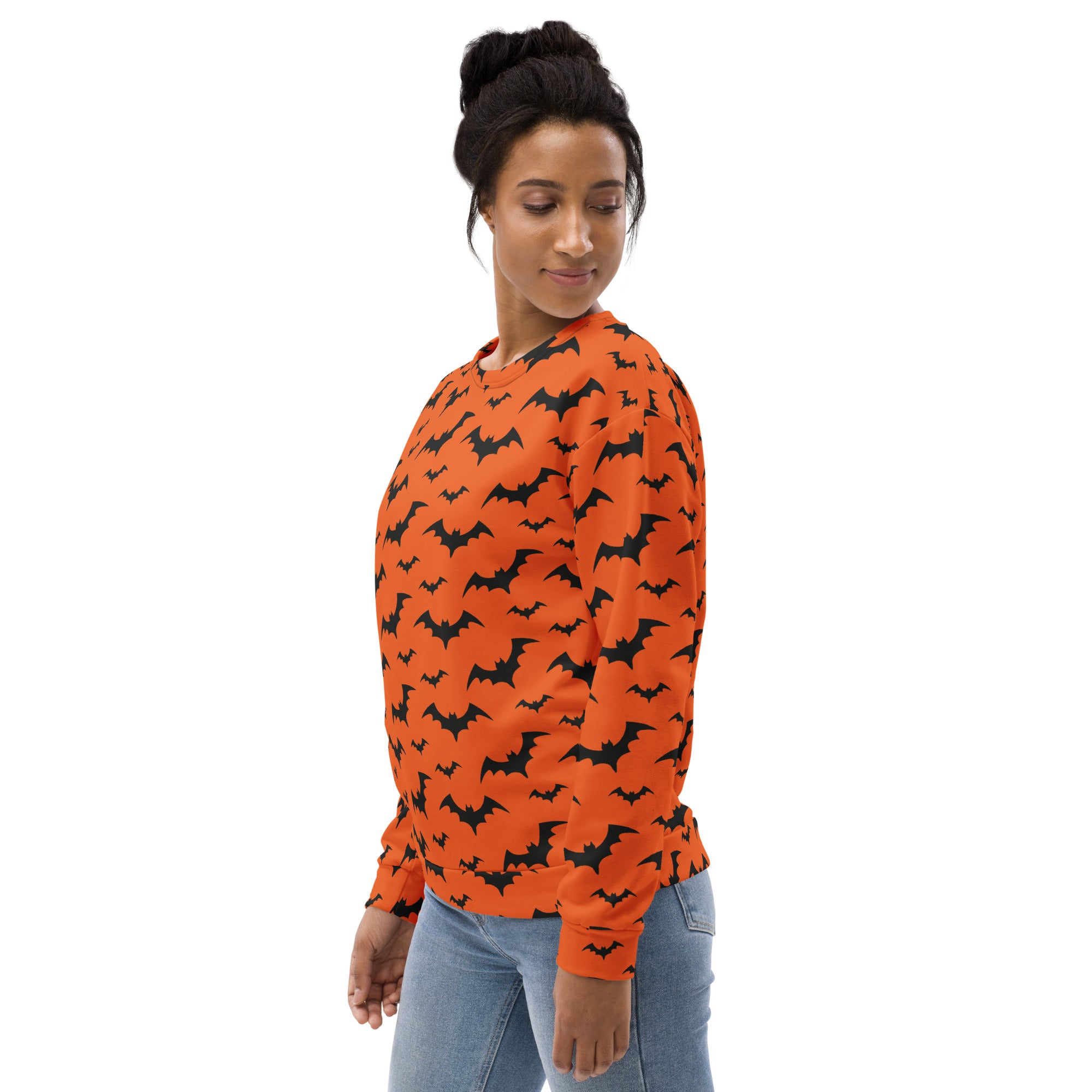 Orange long-sleeved sweatshirt with black bat pattern and brushed inner fleece fabric for halloween wear
