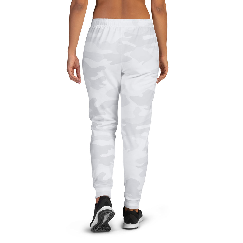 Women’s gray camouflage recycled jogger pants with soft stretchy fabric tapered cuffs and cozy brushed fleece inside