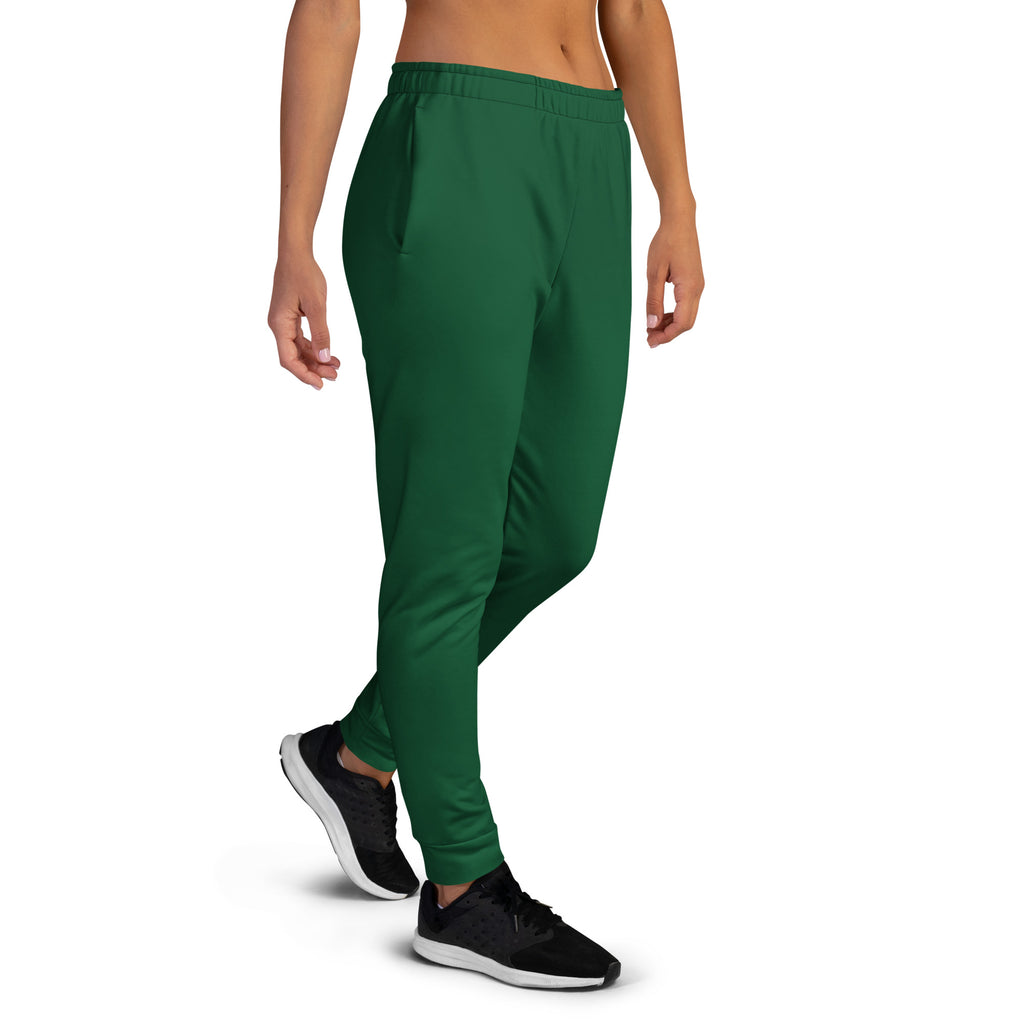 Women’s dark green recycled jogger pants with pockets featuring a relaxed fit and cozy brushed inside fleece