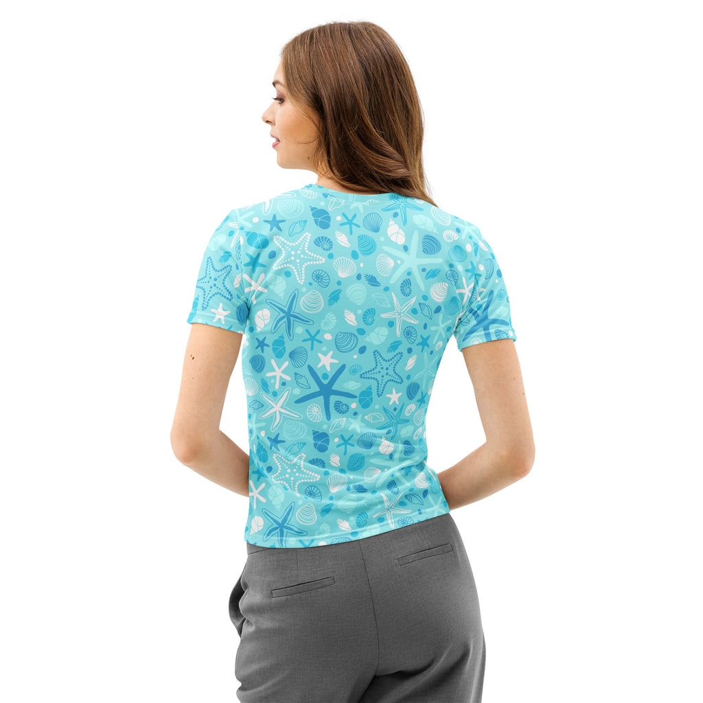 Women’s soft stretch cotton t-shirt in light blue with playful starfish and seashell pattern resistant to pilling