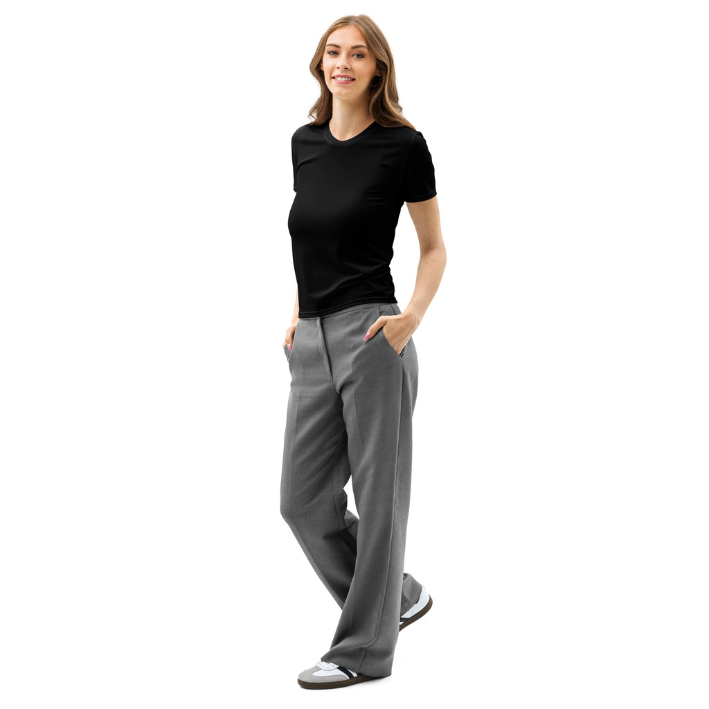 Women’s black cotton t-shirt with crew neckline soft stretch and pilling resistant short-sleeved tee