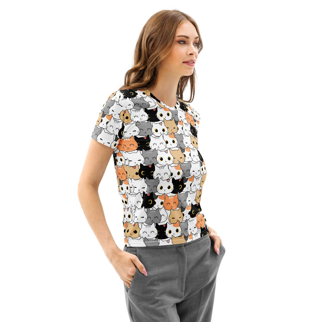 Women’s short-sleeved cotton t-shirt with playful multicolor cartoon cat face print soft stretch pilling resistant tee