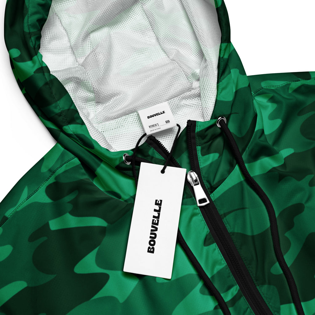 Women’s green camouflage cropped bouvelle hooded jacket with white mesh lining and black zipper lightweight windbreaker