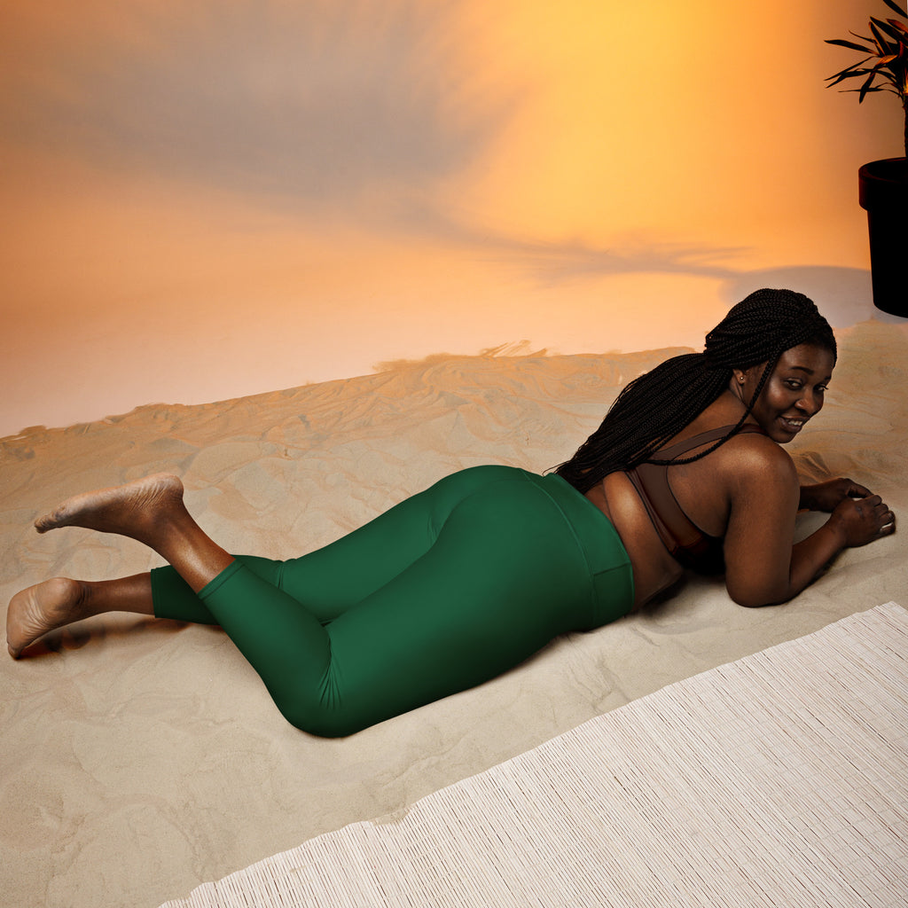 Women's Dark Green Buttery Soft Yoga Capri Leggings – High-Rise, Moisture-Wicking, Soft Stretch Activewear Pants