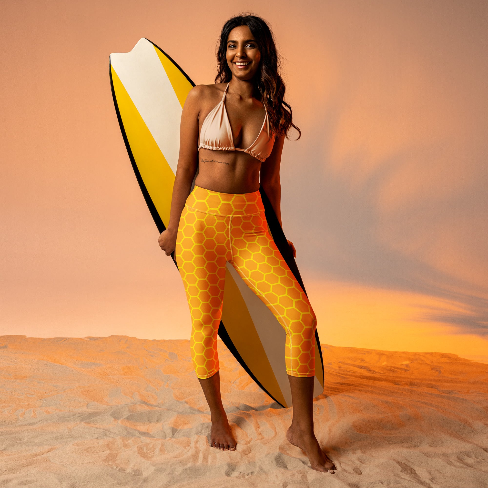 Women's Honeycomb Buttery Soft Yoga Capri Leggings – High-Rise, Moisture-Wicking, Soft Stretch Activewear Pants