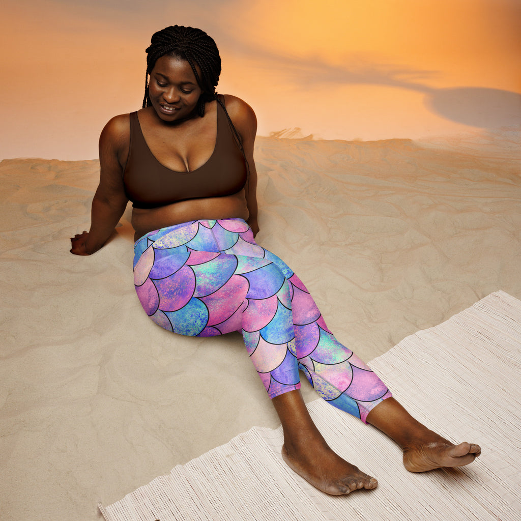 Women's Pastel Mermaid Scales Buttery Soft Yoga Capri Leggings – High-Rise, Moisture-Wicking, Soft Stretch Activewear Pants