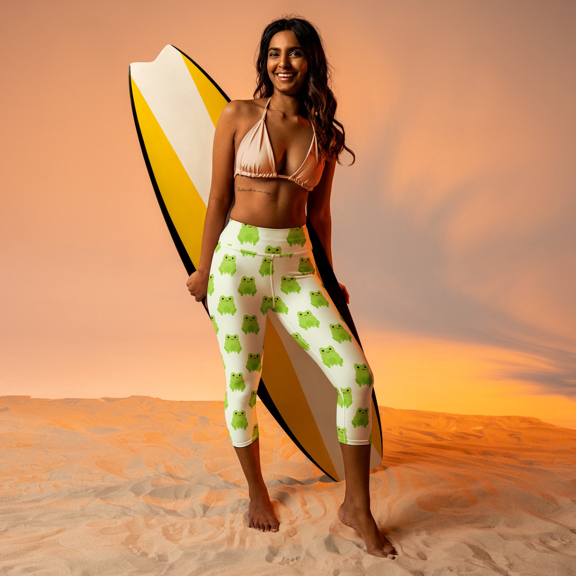 Women's Green Frog Buttery Soft Yoga Capri Leggings – High-Rise, Moisture-Wicking, Soft Stretch Activewear Pants