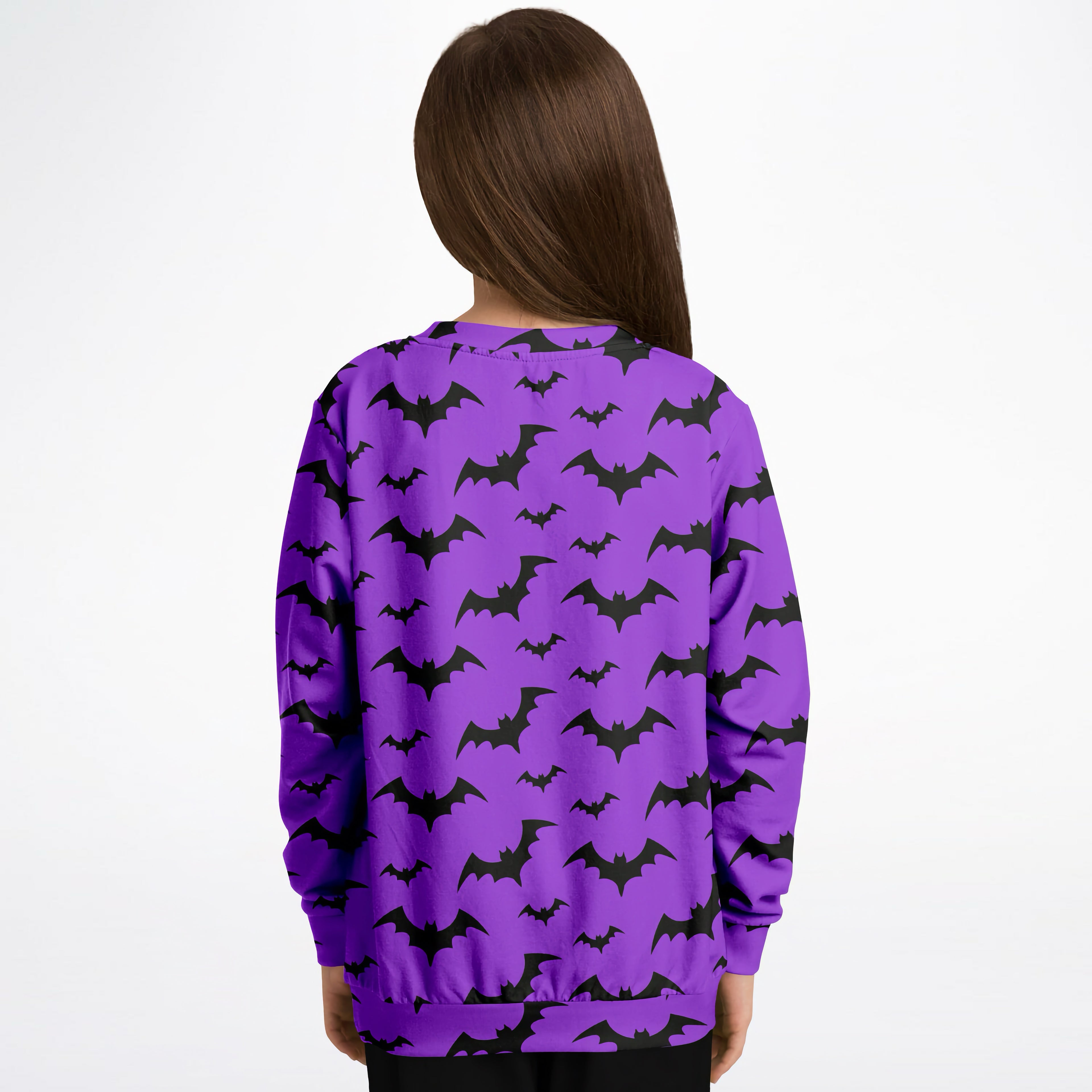 Kids purple long-sleeved sweatshirt with black bat patterns made of cozy cotton fleece for Halloween wear